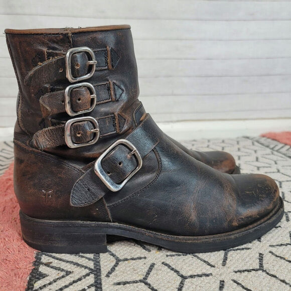 Frye Veronica Belted Short 70580 Brown Distressed Leather Ankle Boots, sz 7.5 - Picture 4 of 16